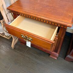 アメリカ製ヴィンテージ　ナイトキャビネットの画像