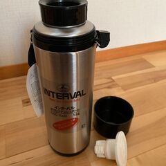 魔法瓶　すっきりとしたデザインですの画像