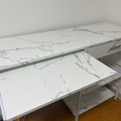 棚キャビネット大理石柄の画像