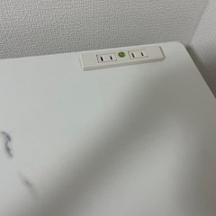 棚キャビネット大理石柄の画像