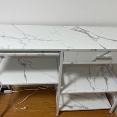 棚キャビネット大理石柄の画像