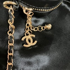 CHANEL シャネル ノベルティ ショルダーバッグ ミニバッグ ショルダーポーチ ゴールドチェーン 黒 斜め掛け の画像