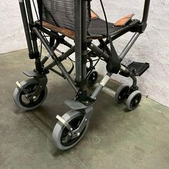 【CUBE GRAND SATSUKI】 キューブグランド サツキ 折り畳み 車椅子 車いす 介助用 コンパクト 介護用品 ① A0848の画像