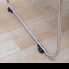 KOKUYOスタッキングチェアーの画像