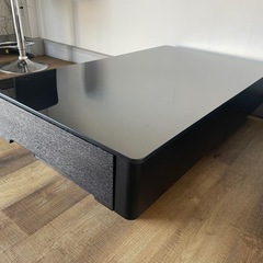 ガラステーブルの画像