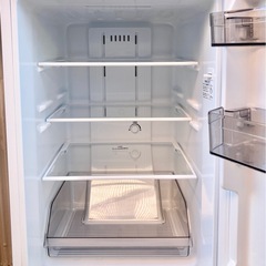 東芝　153L冷蔵庫　GR-V15BS（W)の画像