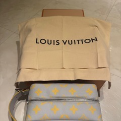 ルイヴィトン　バッグ　限定カラーの画像