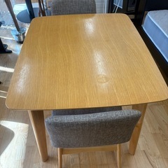 ジモティー特別価格🉐 N1177★ダイニング3点セット★ダイニングテーブル★テーブル幅900mmの画像