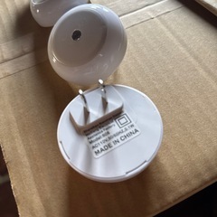 暗くなり光るライト　4個セットの画像