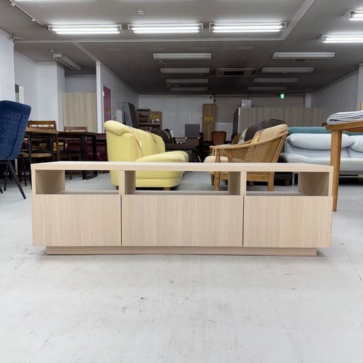 【超美品‼️】定価26,180円♪ヤマダ電機 130cm幅ローボード テレビ台 リビング収納家具 木目調ホワイト系♪