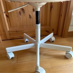 IKEA イケア　子供用　キッズ　学習　オルフィエル　回転チェア　椅子　の画像