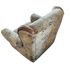 【ジ1115-10】ふかふか一人掛けソファ｜木肘デザイン｜シミありのためお得！の画像