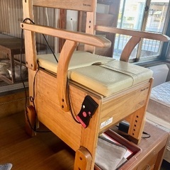 郵送可、未使用品日本セイフティーの自動ラップ式ポータブルトイレ「ラップポン・ブリオ(S)」の画像