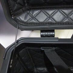 リヤボックス　BOX　シルバー＆ブラック　100㍑の画像