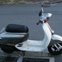 ホンダ　ジョルノ　AF24　　GIORNO　　実働 ２サイクル・ 　　美品中古色、埼玉～（近場の場合何県何市まで分かれば格安でのお届けも有ります）の画像