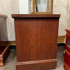 アメリカ製　ナイトキャビネット　飾り棚　ヴィンテージの画像