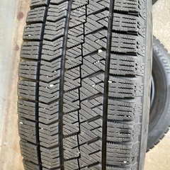 VR X 2  　スタッドレスタイヤ　　175-65-15の画像