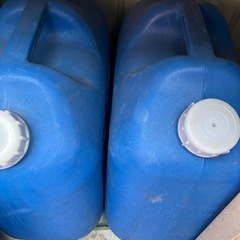 灯油タンク5個の画像