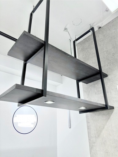 【美品】LED照明付き天井吊り2段ラック