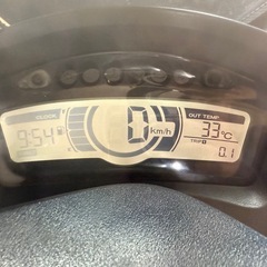 ★支払総額8.8万円★買取強化中！ まずはカンタン無料査定まで！ ヤマハ トリシティ125 オレンジ SE82J 4ストインジェクション！ 安定性の高いトリシティ！ リアボックス付き！ サイスタ付き！　の画像