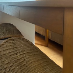 ダイニングテーブルの画像