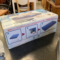 M2511-248 電動エアベッド EP-022 シングルタイプ ブルー 表面ベロア加工 急速電動エアポンプ付き 未使用品 外箱に保管汚れキズ有りの画像