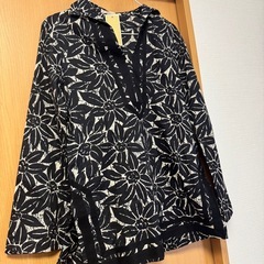 Michaelkors 新品タグ付き　トップスの画像