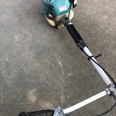 刈払機 草刈機 マキタの画像