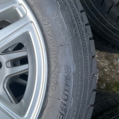 175/65/14 スタッドレス　4本セットの画像