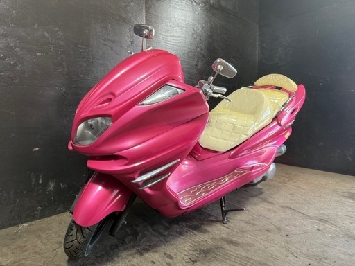 ★支払総額14.8万円★定休日なし！いつでも現車確認可能です！ ヤマハ マジェスティC ピンク SG03J オールペン！フロントマスク、エアロ！ 社外ウィンカー！ アルミステップ！ 社外ハンドル！ エナメルシート！ メッキパーツ！ 社外エアクリ！社外マフラー！