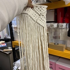 出入り口の窓のためのマクラメのカーテンパネル手作りの織られた壁掛けタペストリーフリンジの壁の装飾自由奔放に生きる綿のドアのカーテン誕生日パーティーの結婚式の背景のための部屋の仕切り90*100の画像