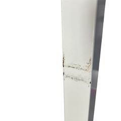 ダイニングテーブルの画像