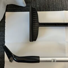 スノーブラシ　　スーパー伸縮ジャンボロングブラシと　ノーマルブラシ　2本セットの画像