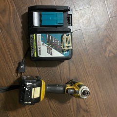 makita★ インパクトドライバ マキタ TD173D中古 ★の画像