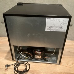 ジャンク品　アイリスオーヤマ 冷蔵庫1ドア PRC-B051D-M 2020年製の画像