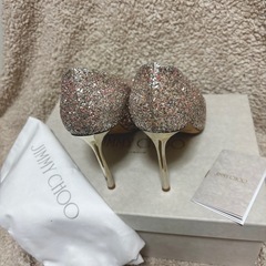 JIMMY CHOO ジミーチュウ　パンプス
の画像