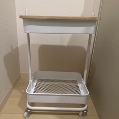 キッチンワゴンの画像