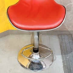 カウンターチェア ハイチェア レッド 1点1,000 円の画像