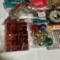 クリスマスツリー用のかざり飾りの画像