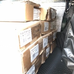 [1箱36枚]木目調　フロアタイル　10箱ほどありますの画像