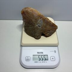 カーネリアン 紅玉髄 原石 鑑賞用 加工用　重さ約555ｇの画像
