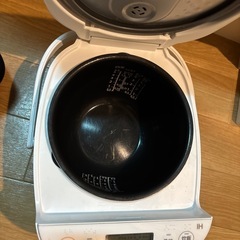 東芝炊飯器5.5合の画像