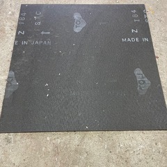 ☆引取り限定☆ 美品 カーペットタイルの画像