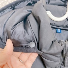 【お取引き中】ユニクロ 男の子 120 アウター  グレー×黒の画像