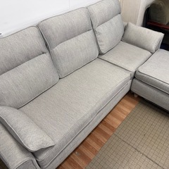 三人掛けソファー　オットマン付きの画像