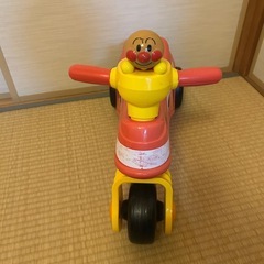 わんわんとアンパンマン の乗り物の画像