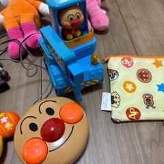 アンパンマン　ワンワン　パズル　ぬいぐるみ　財布　動くおもちゃ 　　の画像