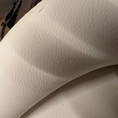 【2脚セット】美品！スタイリッシュな白いバーチェア・カウンタースツールの画像