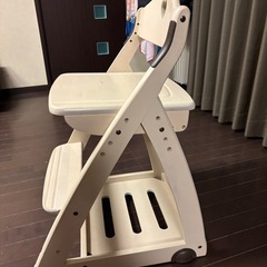 学習用椅子の画像