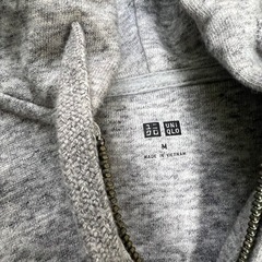 UNIQLO パーカー
の画像